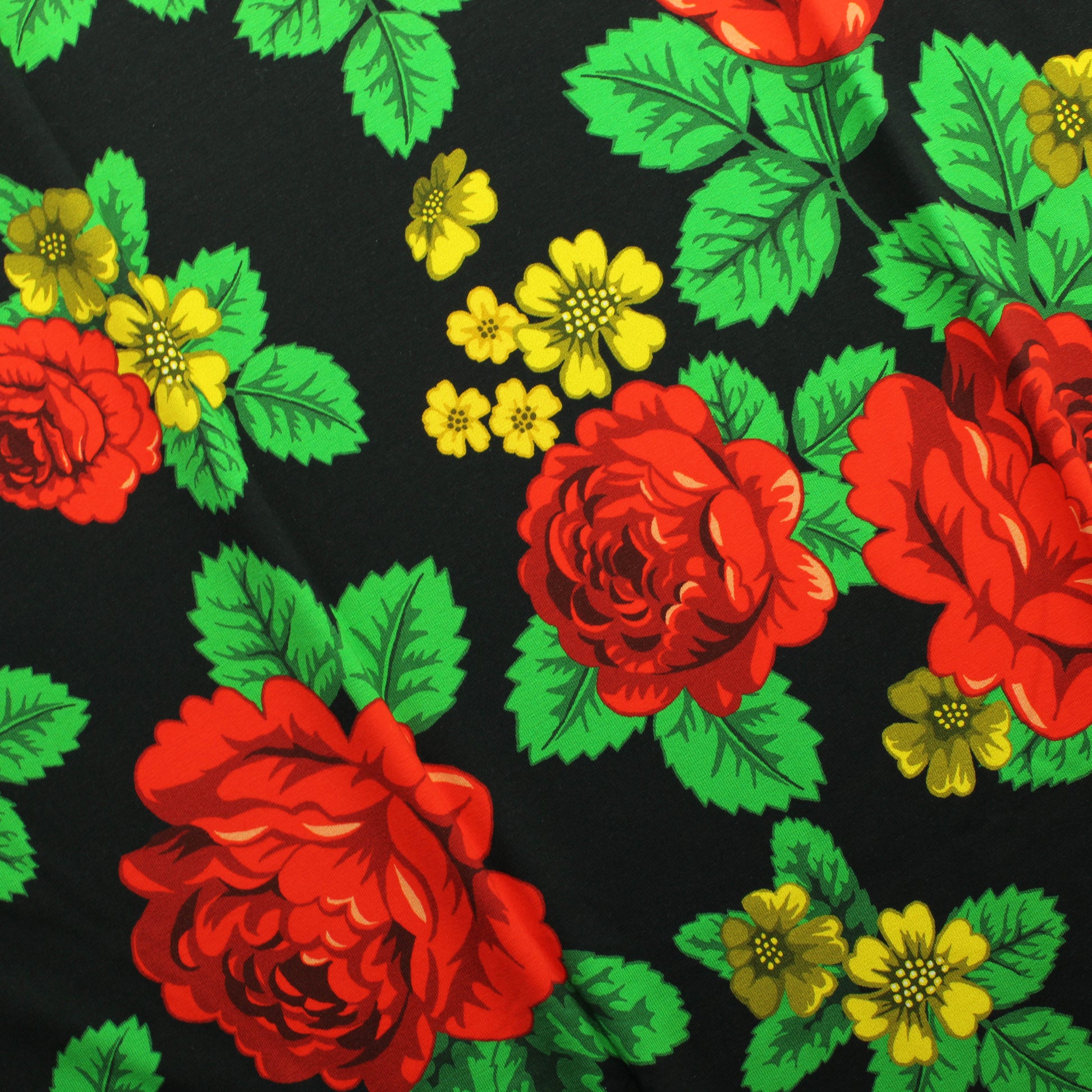 Ommellinen Babushka Roses Trikoo - Pala
