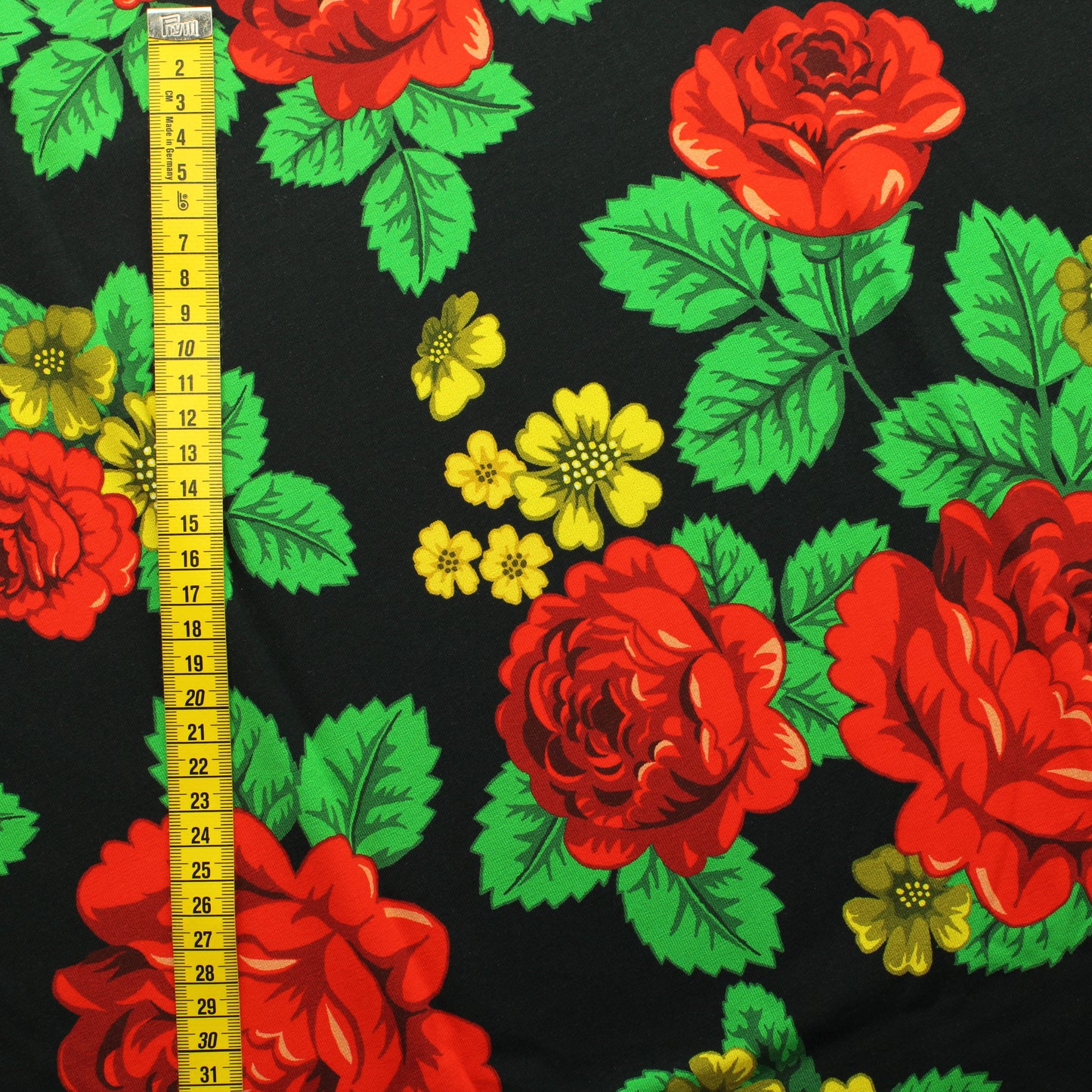 Ommellinen Babushka Roses Trikoo - Pala