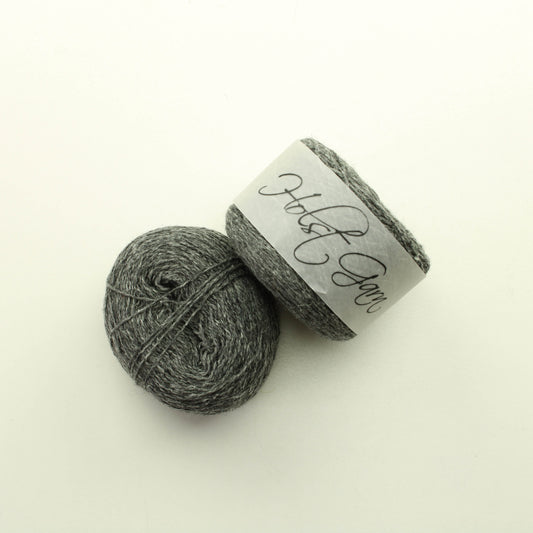 Holst Garn Coast - Lead Lankapussi 576 (100g)