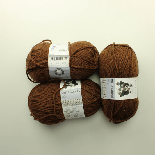 Novita Musta lammas - 673 Lankapussi 394 (300g)