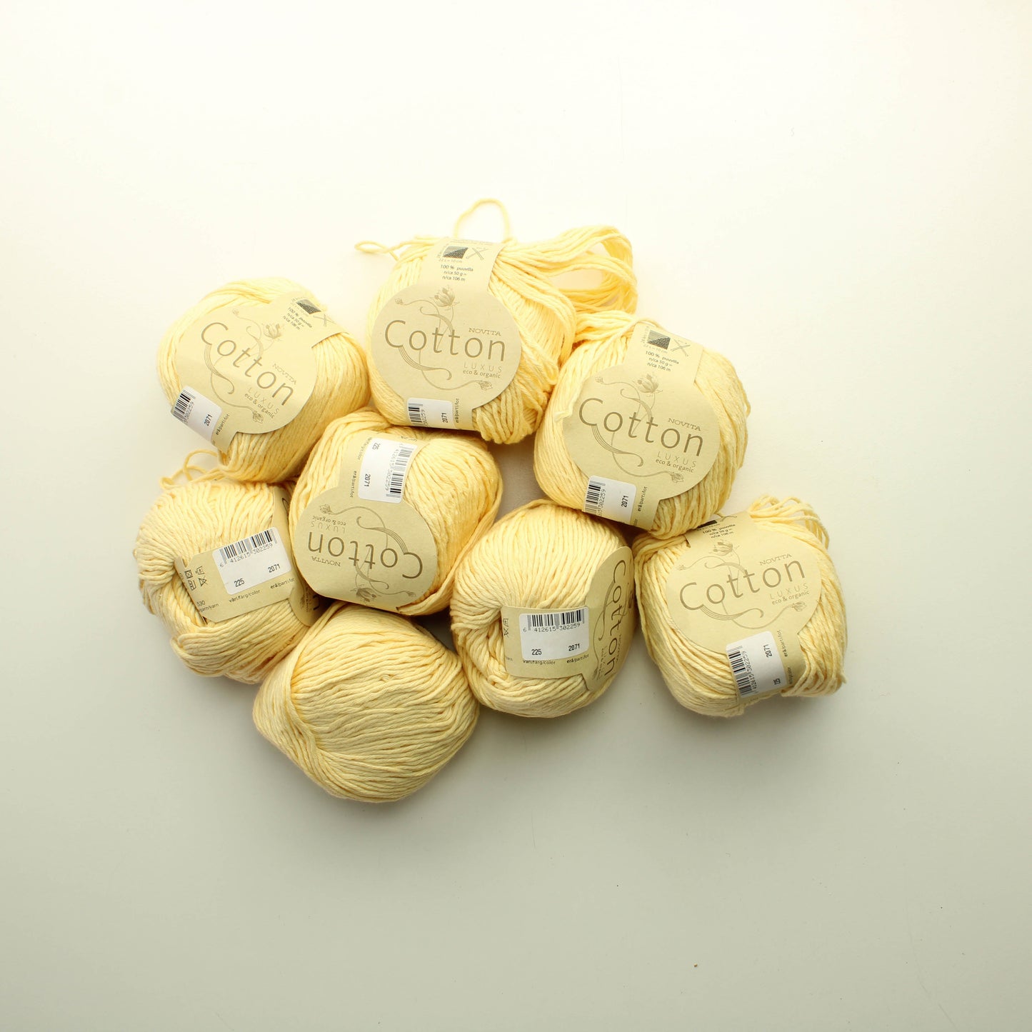 Novita Cotton luxus organic - 225 Lankapussi 131 (400g)