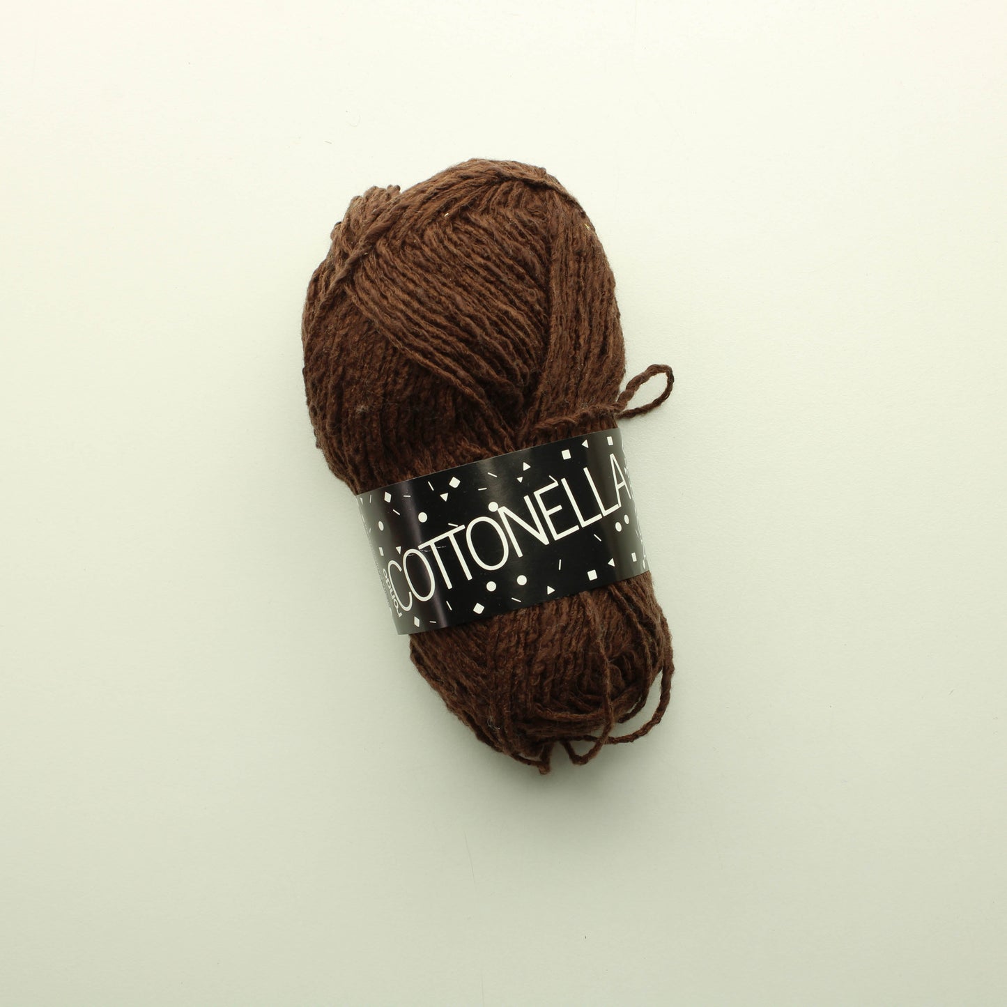 Novita Cottonella - Tummanruskea (50g)