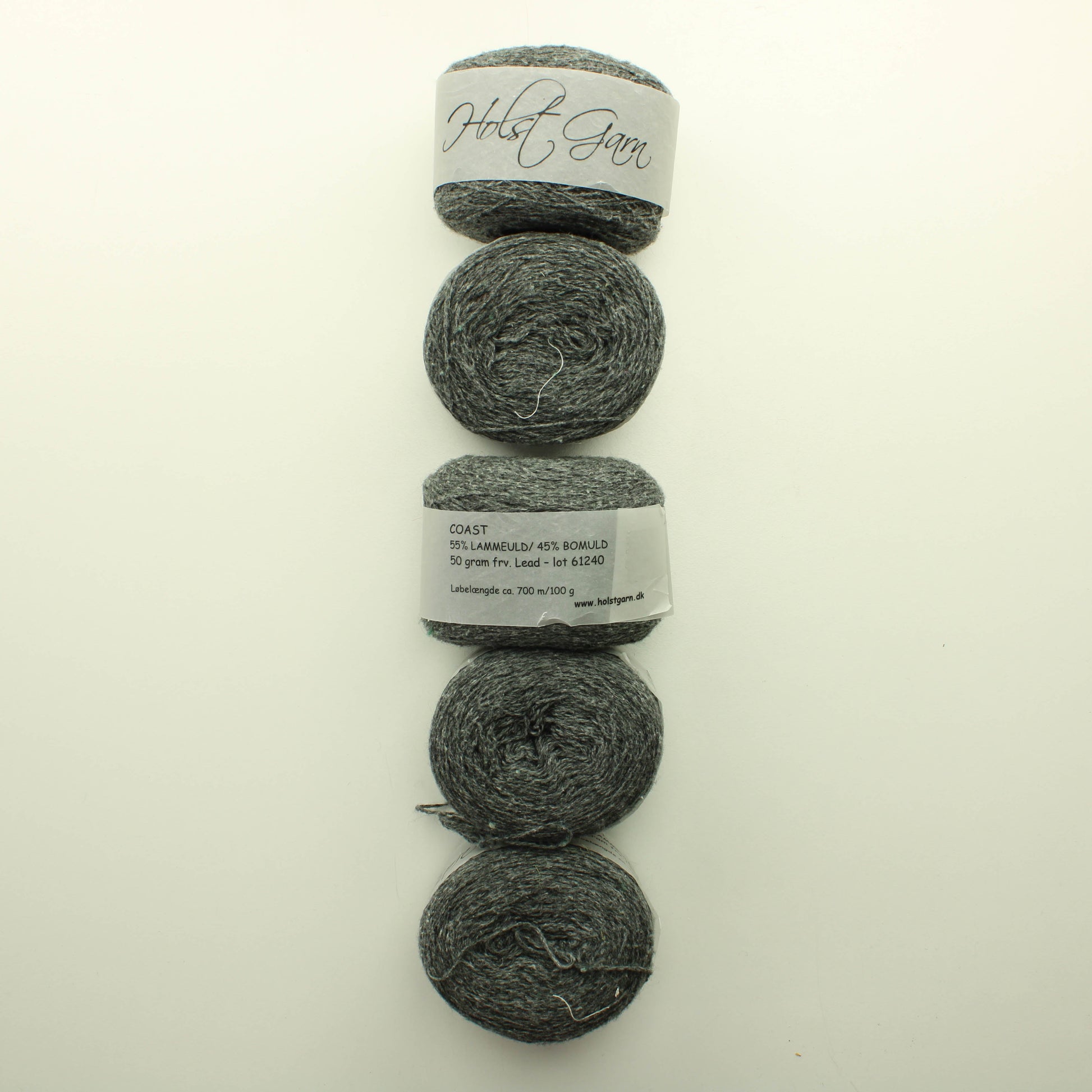 Holst Garn Coast - Tummanharmaa Lankapussi 299 (250g)