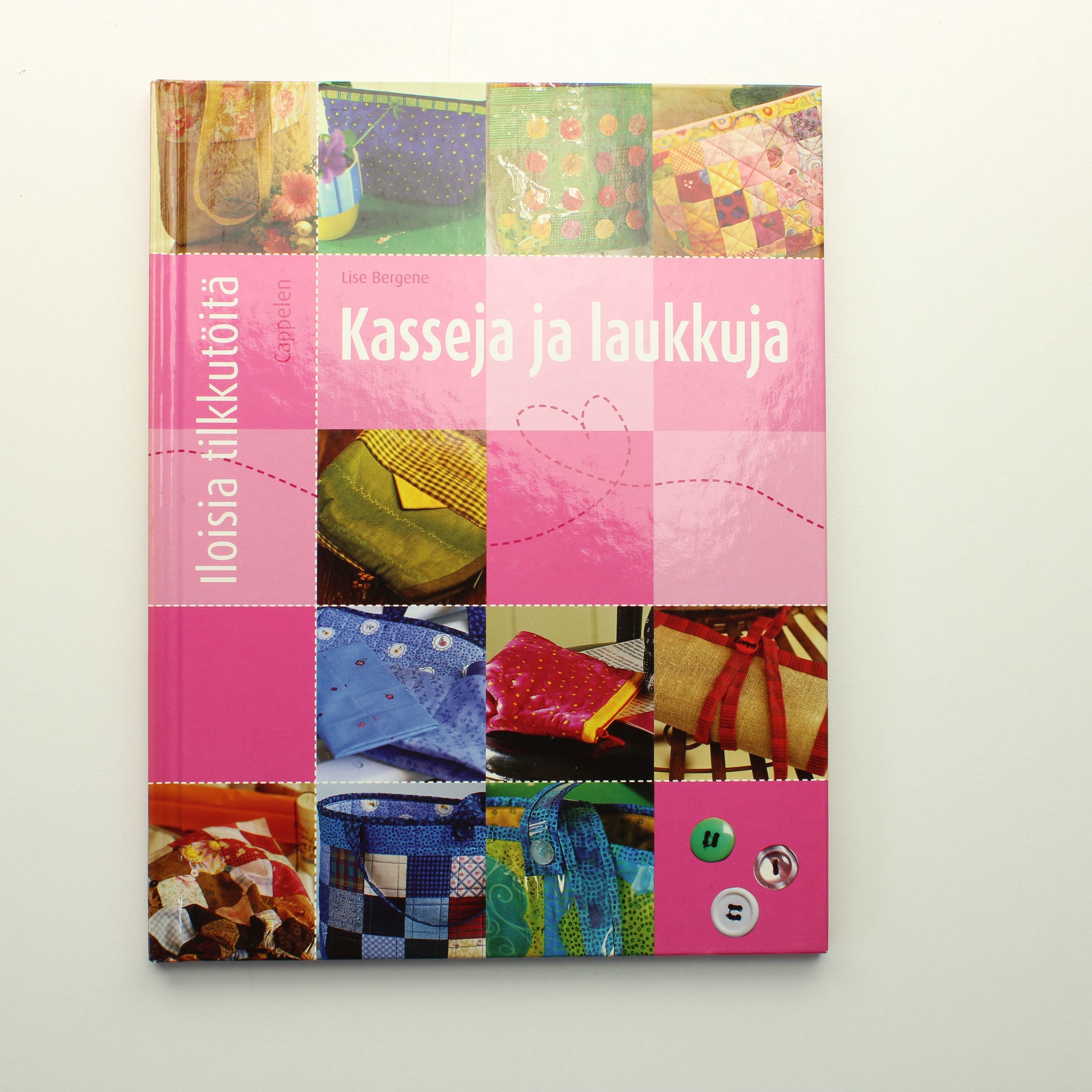 Lise Bergene: Kasseja ja Laukkuja