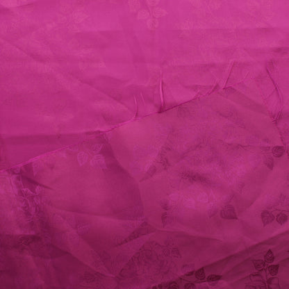 Magenta ruusukuvioinen satiinimainen Vaatetuskangas - Pala