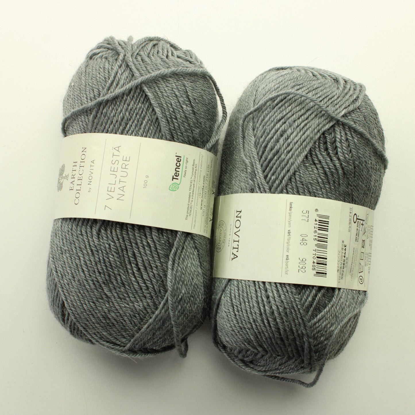 Novita 7 veljestä Nature - 048 Lankapussi 195 (200g)