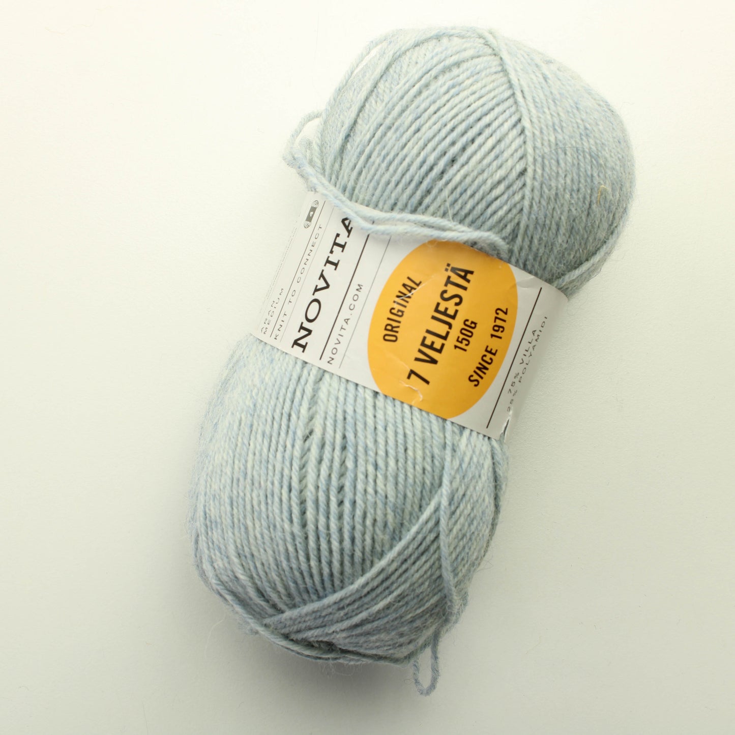 Novita 7 Veljestä 150g - 126