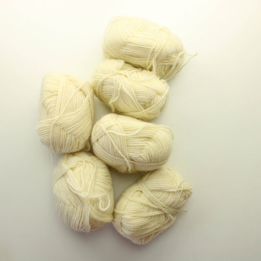 Salo-Angora kehräämön villalanka - Luonnonvalkoinen Lankapussi 501 (290g)