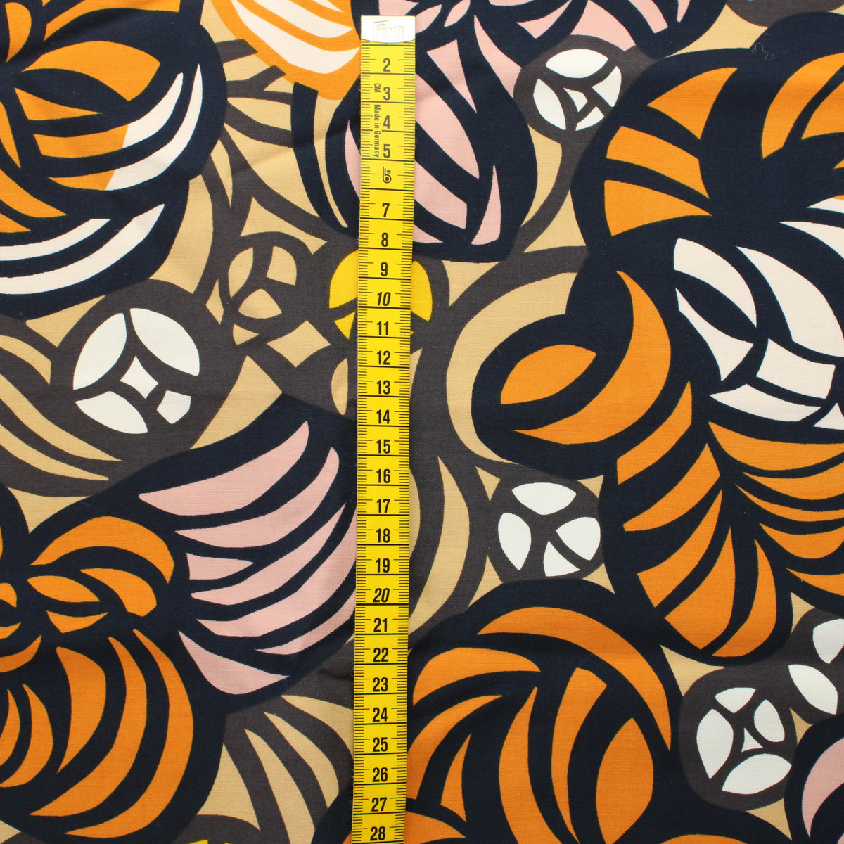Marimekko Torstai Vaatetuskangas - Pala