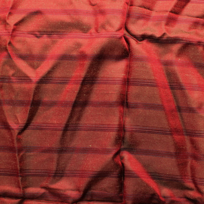 Punainen raidallinen hohtava tekokuitu - Pala