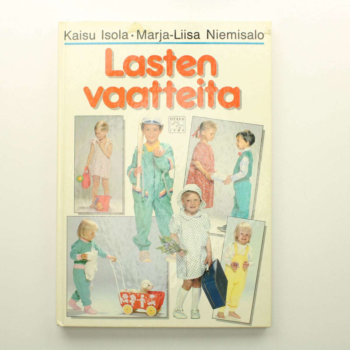 Kaisu Isola, Marja-Liis Niemisalo: Lasten Vaatteita