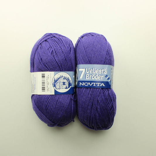 Novita 7 Veljestä 150g - 750 Lankapussi 727 (300g)