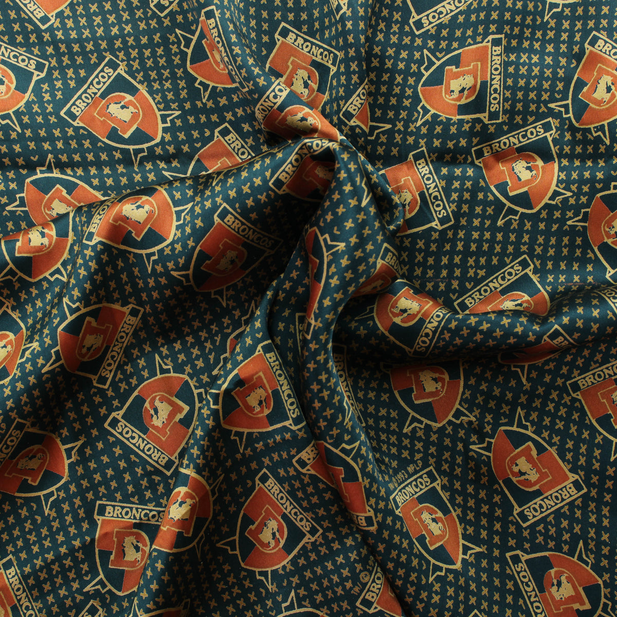 Broncos Silkkisatiini - Pala