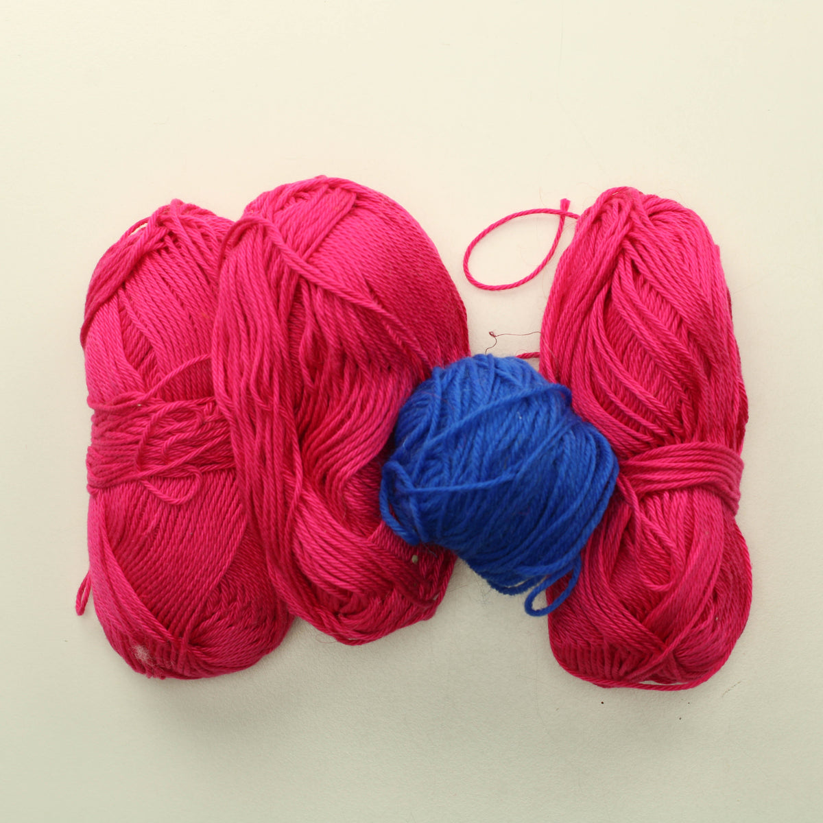 Pinkkiä ja sinistä - Lankapussi 522 (170g)