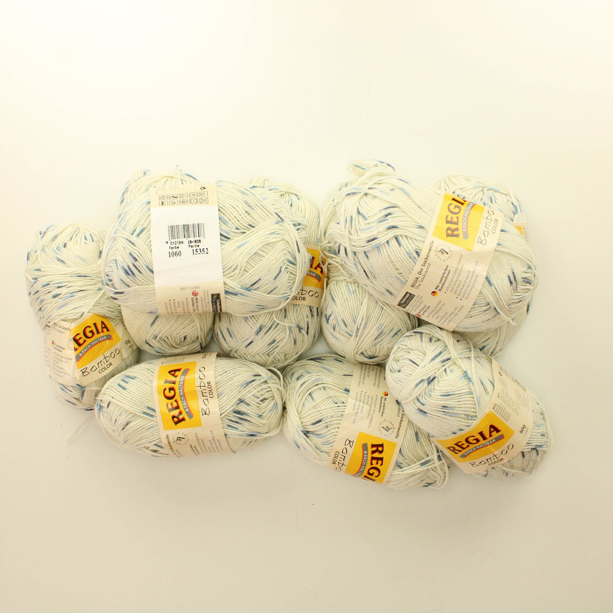 Regia Bamboo Color - 1060 Lankapussi 903 (500g)