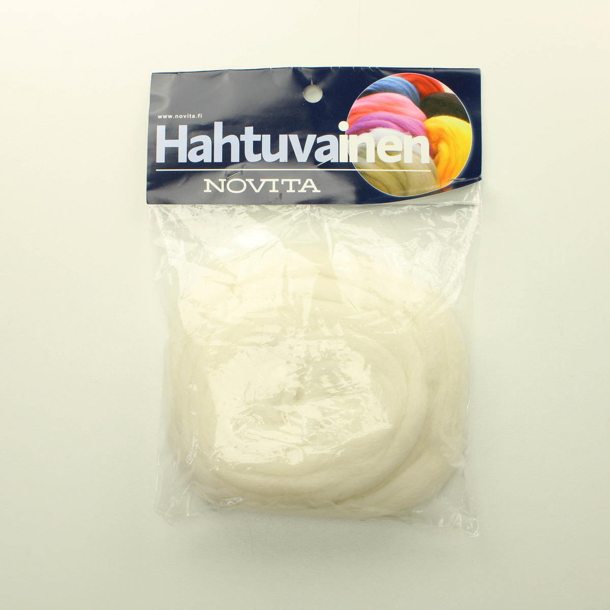 Novita Hahtuvainen - Luonnonvalkoinen