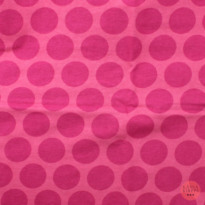 Vaaleanpunainen pinkkipalloinen Trikoo - Pala