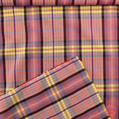 Ruudullilnen Vaatetuskangas - Pala