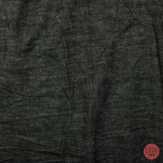 Mustavalkoinen tekokuitu - Pala