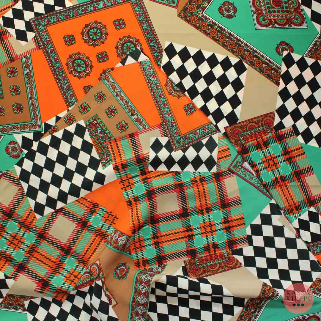 Monivärinen kuviollinen Vaatetuskangas - Pala