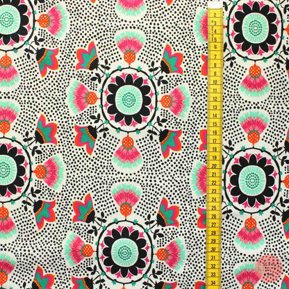 Värikäs valkopohjainen kukka Trikoo - Pala