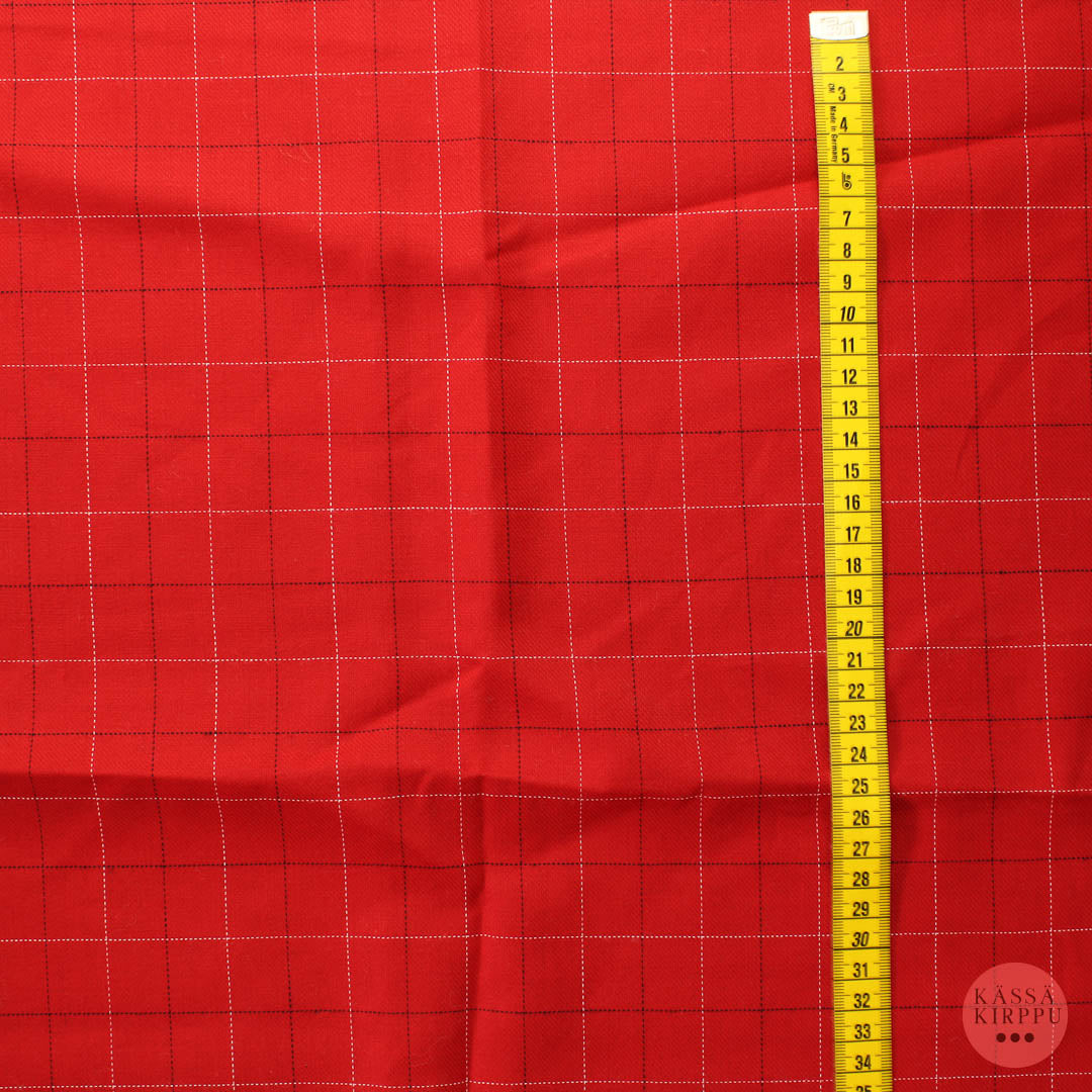 Punainen ruudullinen Vaatetuskangas - Pala