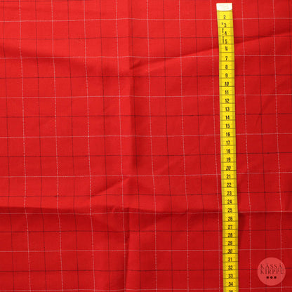 Punainen ruudullinen Vaatetuskangas - Pala
