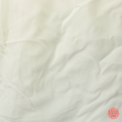 Luonnonvalkoinen ohut Neulos - Pala