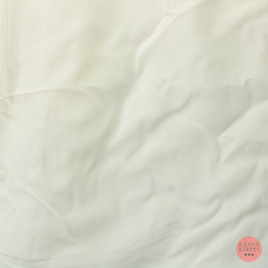 Luonnonvalkoinen ohut Neulos - Pala