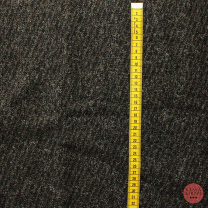 Musta-ruskea vinoraitainen Villasekoitekangas - Pala