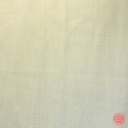 Luonnonvalkoinen Pitsikangas - Pala