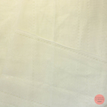 Luonnonvalkoinen Pitsikangas - Pala