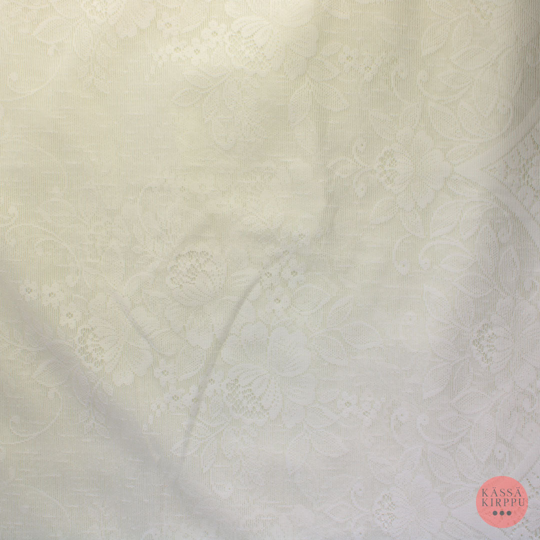 Valkoinen Pitsikangas - Pala