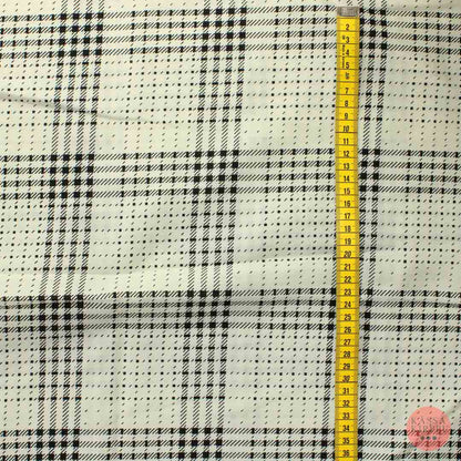 Mustavalkoinen ruudullinen Vaatetuskangas - Pala