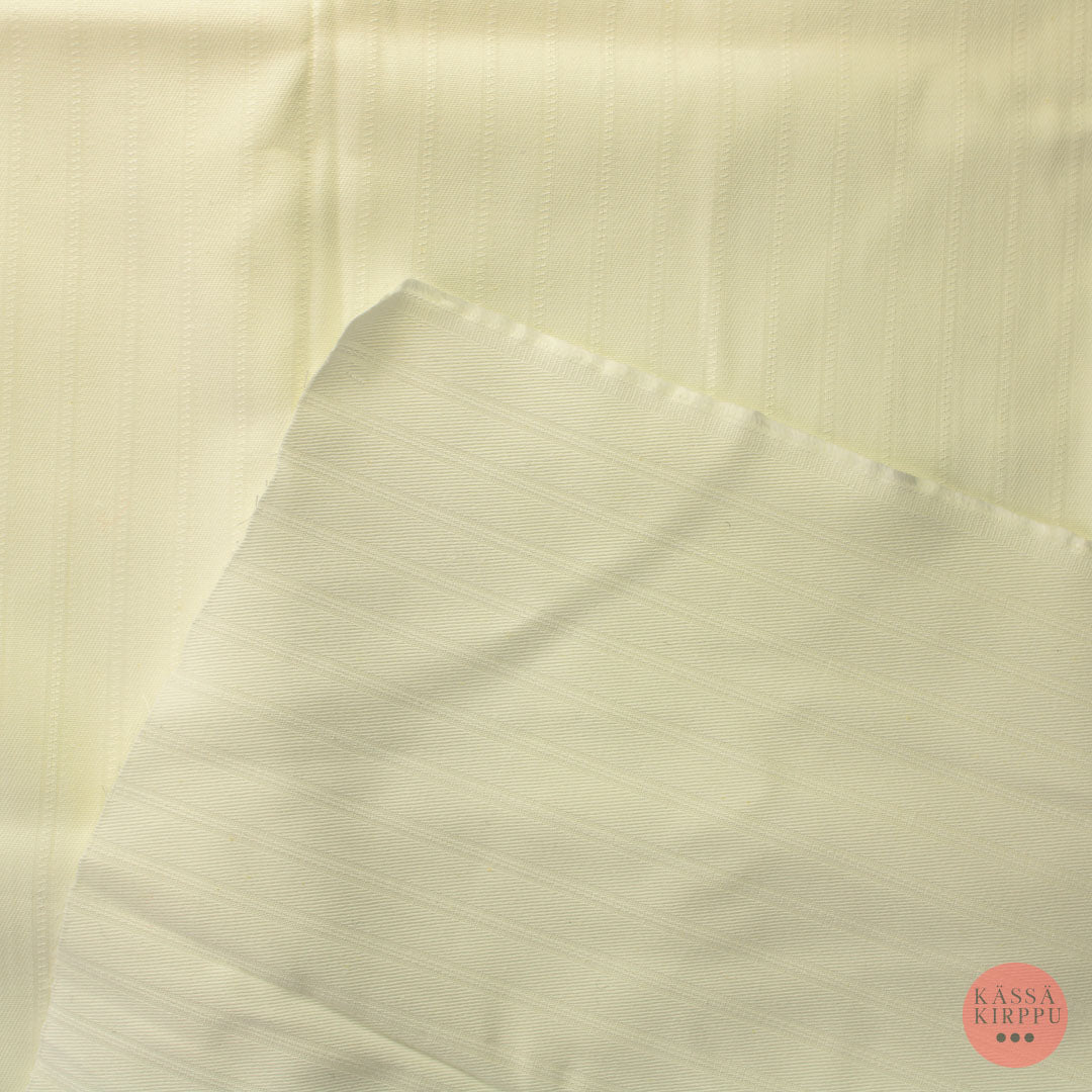 Luonnonvalkoinen Vaatetuskangas - Pala