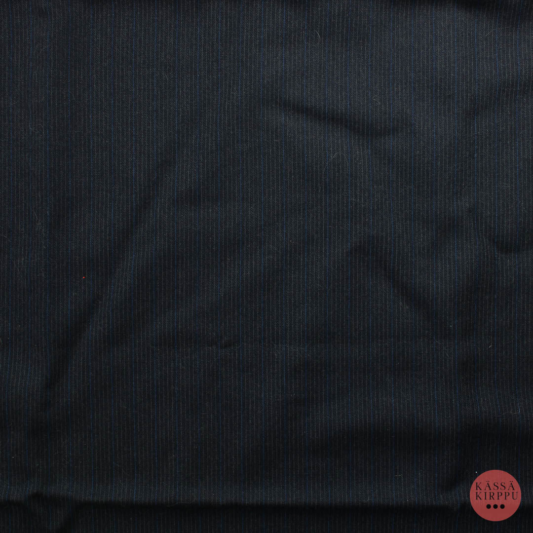 Tummansininen pystyraidallinen Villakangas - Pala