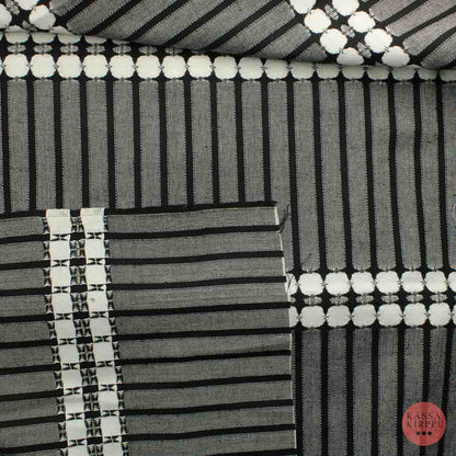 Mustavalkoinen Verhokangas - Pala