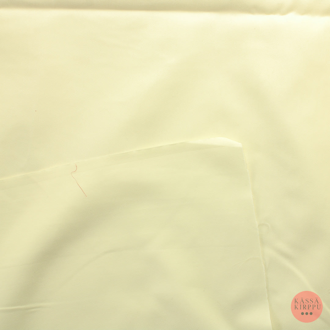 Luonnonvalkoinen tekokuitu - Pala