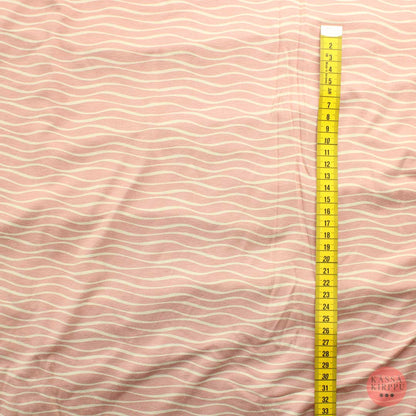 Vaaleanpunainen aaltokuvioinen Viskoositrikoo - Pala