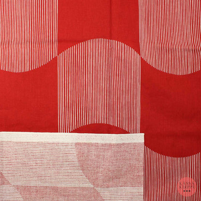 Red and white patterned cotton - Piece