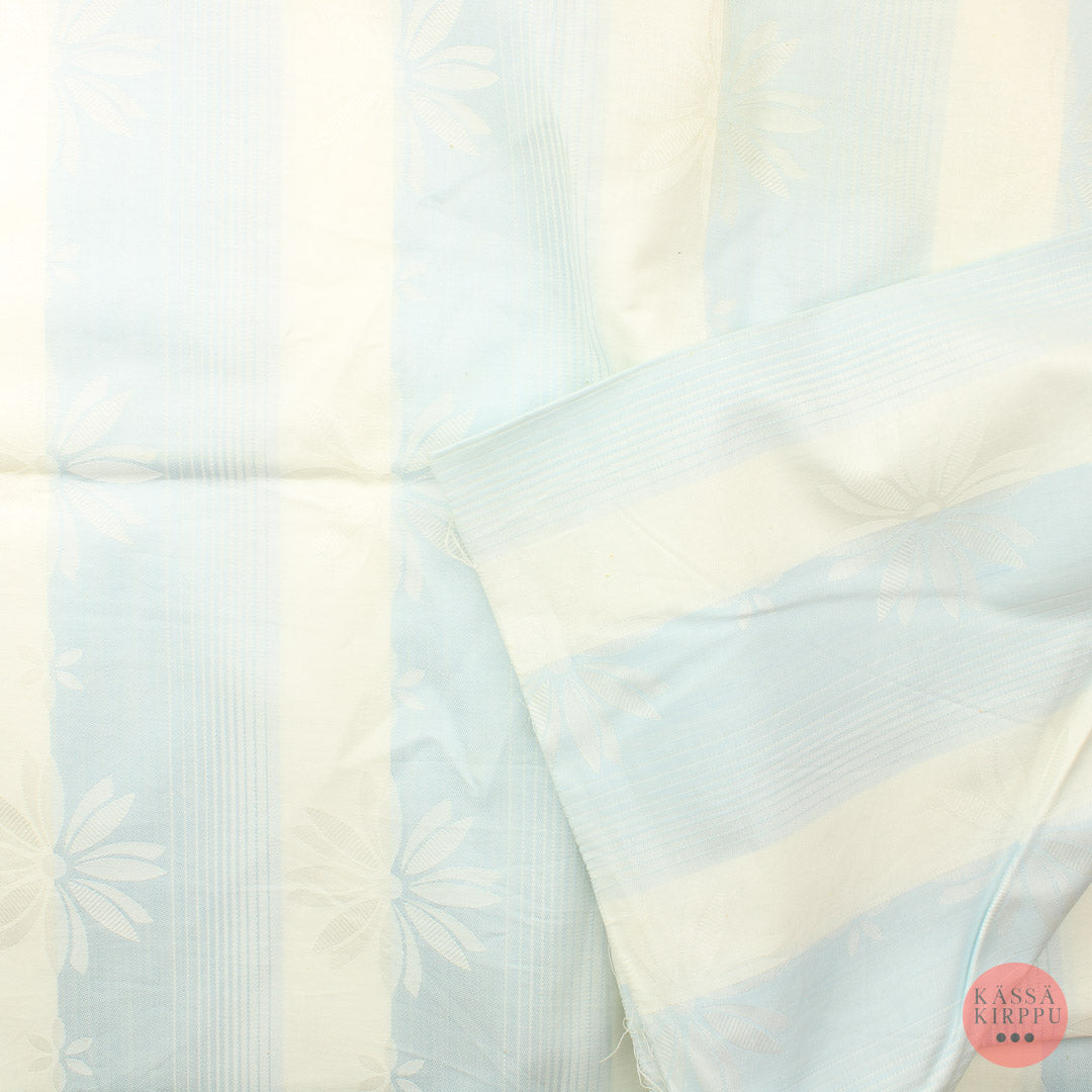 Light blue-white floral patterned cotton - Piece