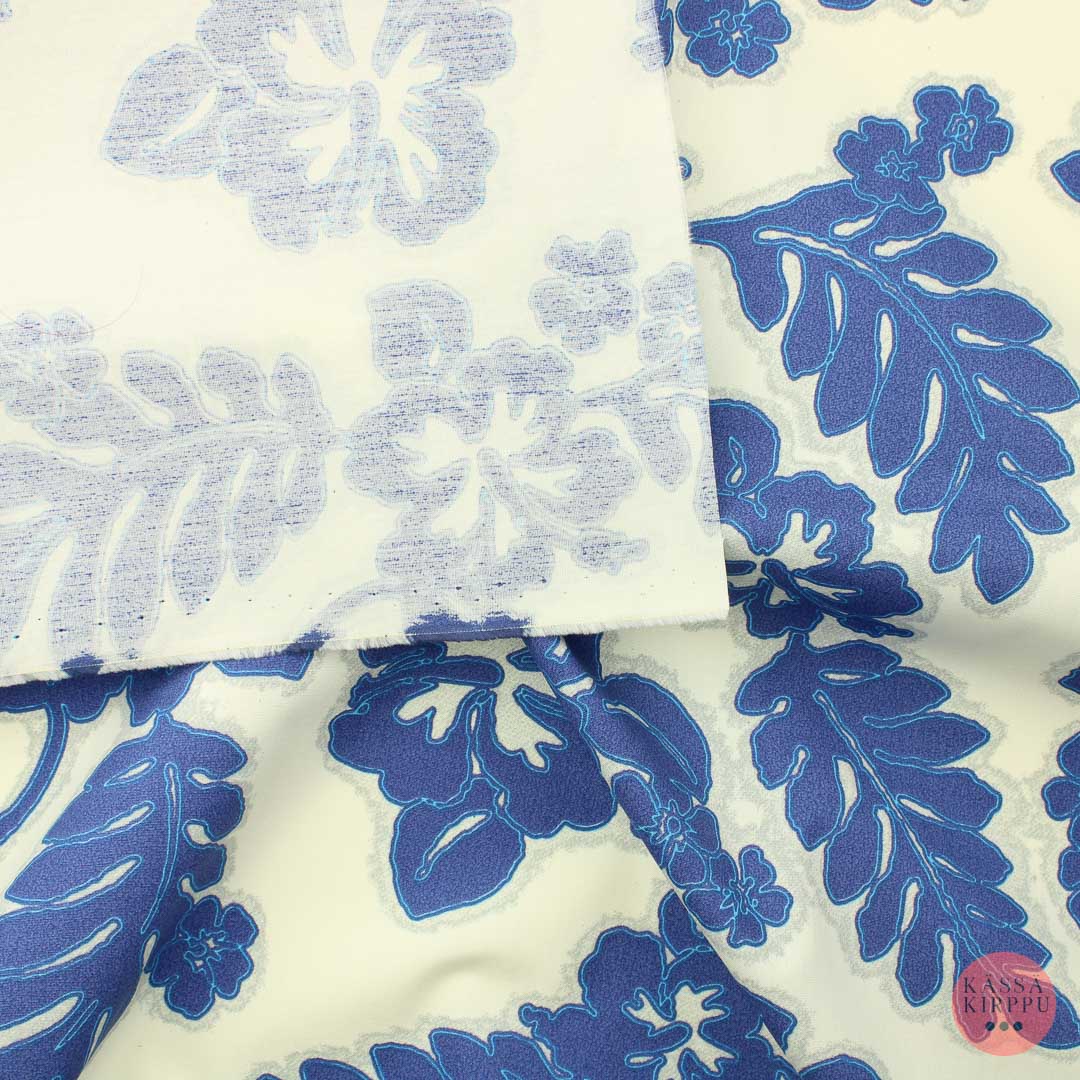 Blue Flowers Synthetic Fiber - Made to measure