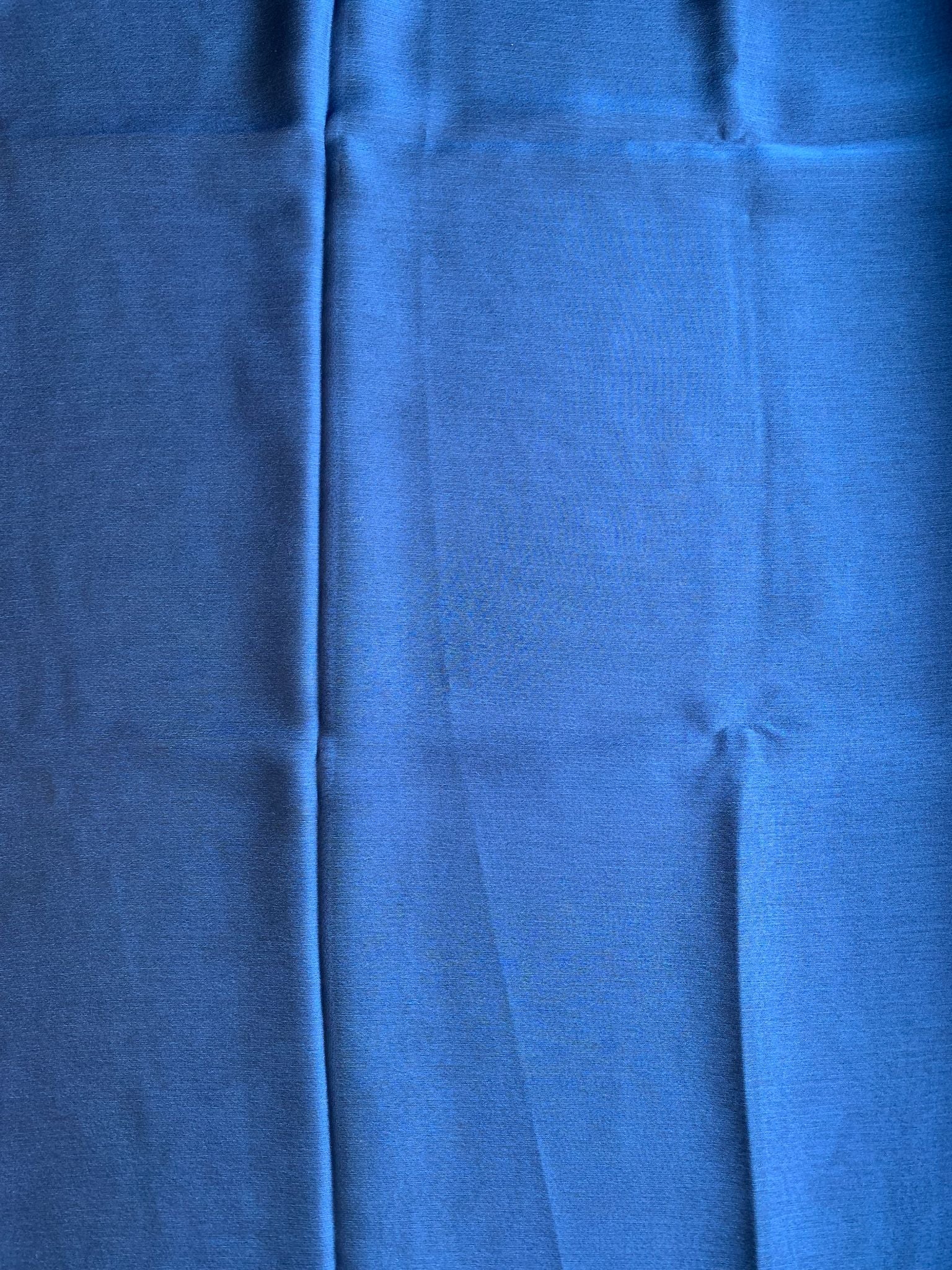 Tumman sininen hohtava sifonki – pala 1 - 1