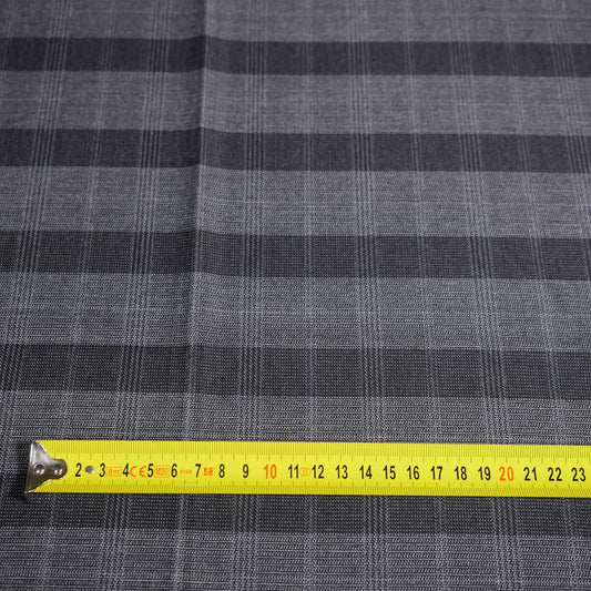 Mustaharmaaruudullinen villasekoite 155x95 - 1